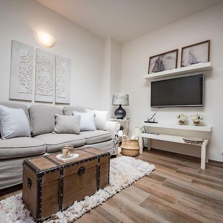 Cherihomeassisi Apartment Bagian luar foto