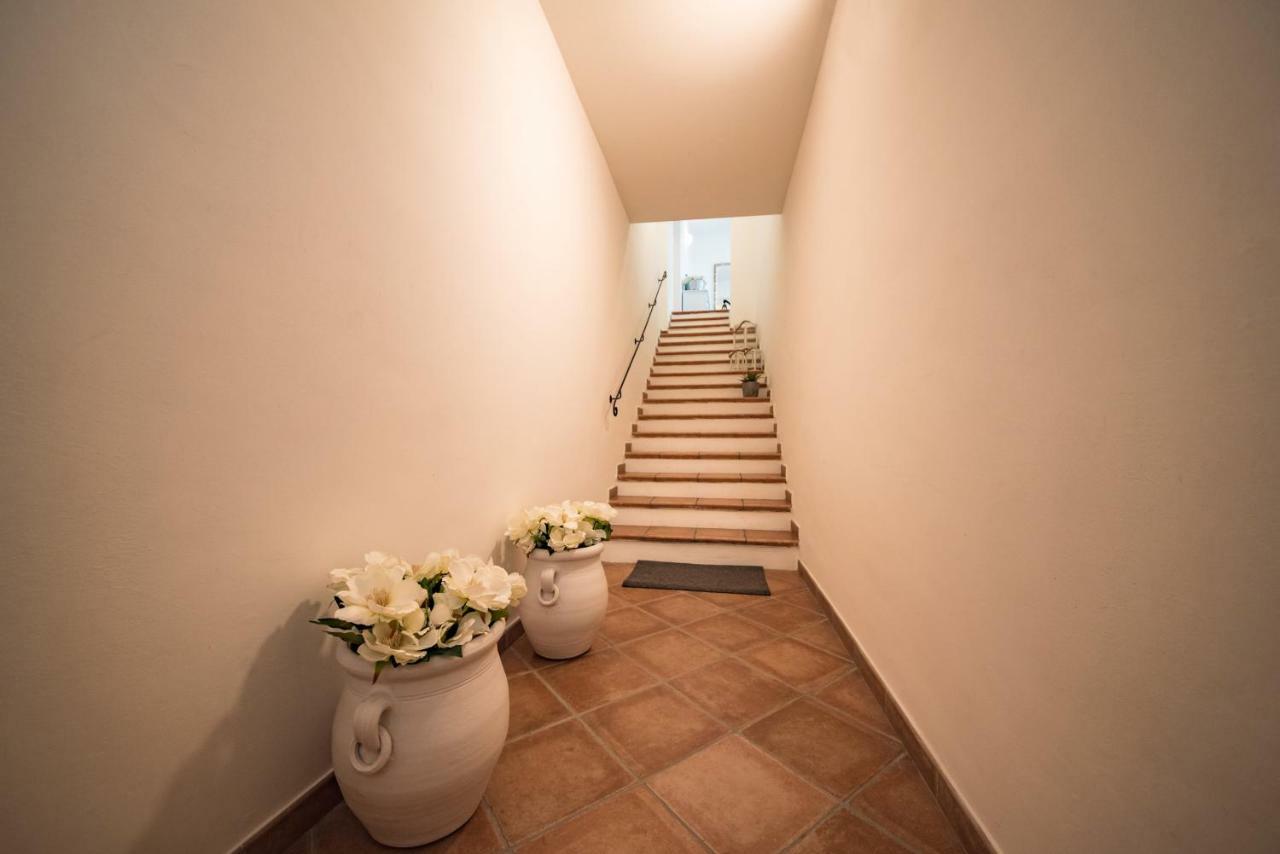 Cherihomeassisi Apartment Bagian luar foto